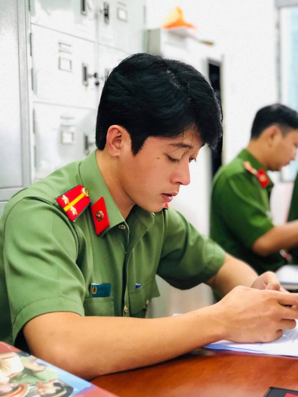 Ảnh bộ đội đẹp trai nam tính Ảnh bộ đội đẹp trai mặc quân phục 3