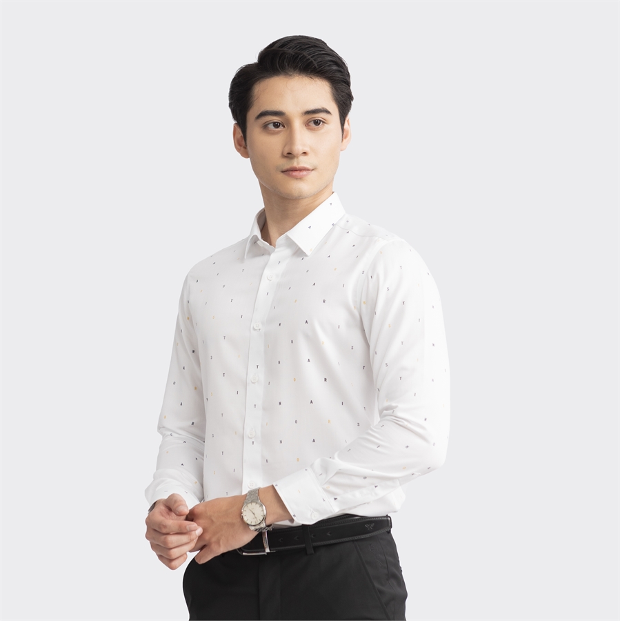 Ảnh trai mặc áo sơ mi trắng lịch lãm ở công ty Ảnh trai mặc áo sơ mi trắng nơi công sở 4