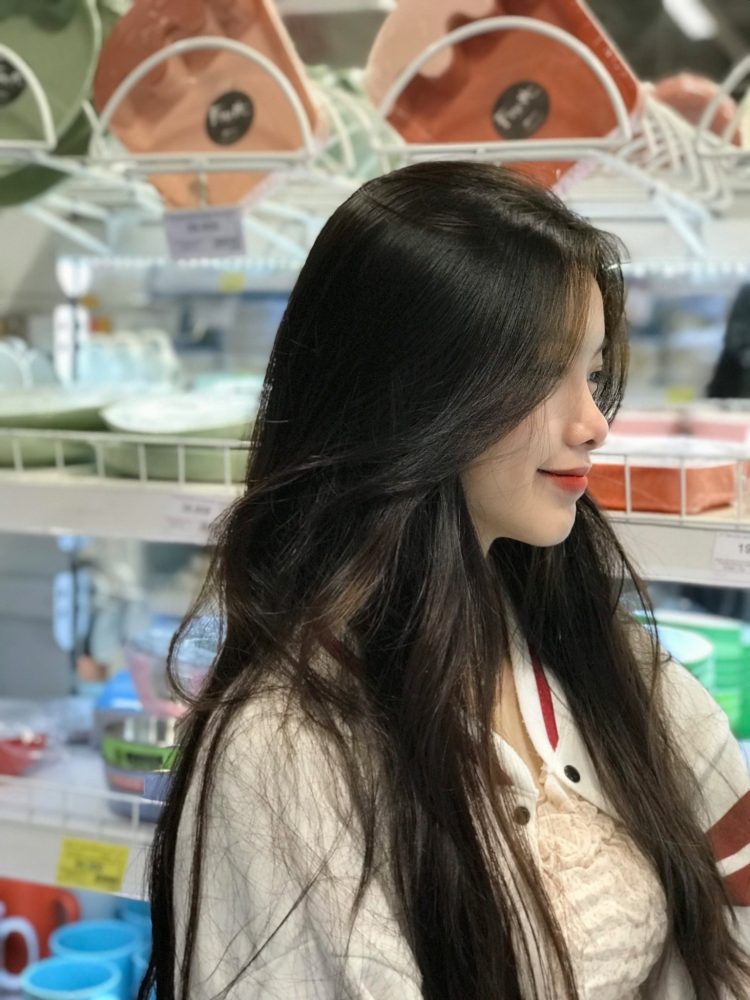 Tổng hợp hình ảnh gái xinh che mặt tóc dài dễ thương Tổng hợp hình ảnh gái xinh che mặt tóc dài dễ thương