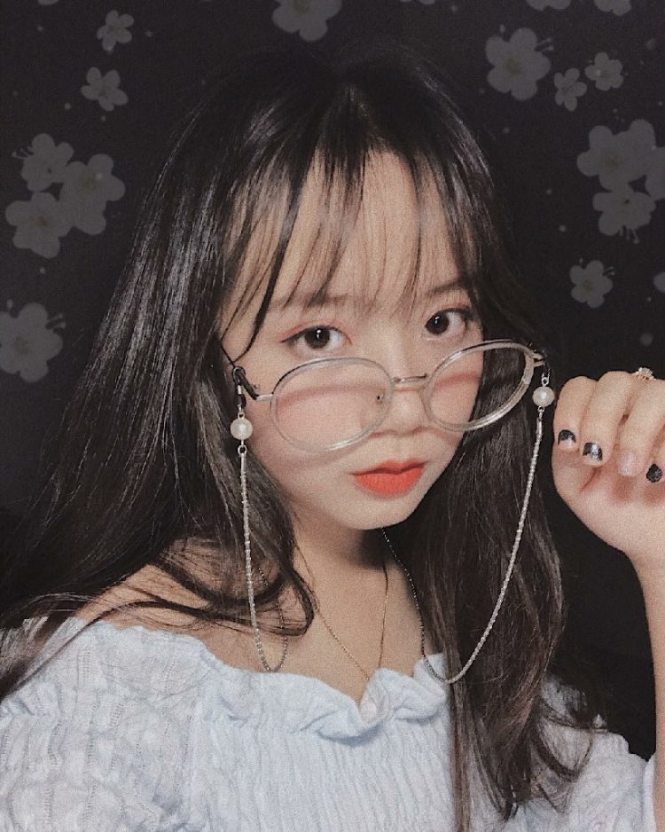 Hình ảnh con gái cute dễ thương 8 Hình ảnh con gái cute dễ thương 8