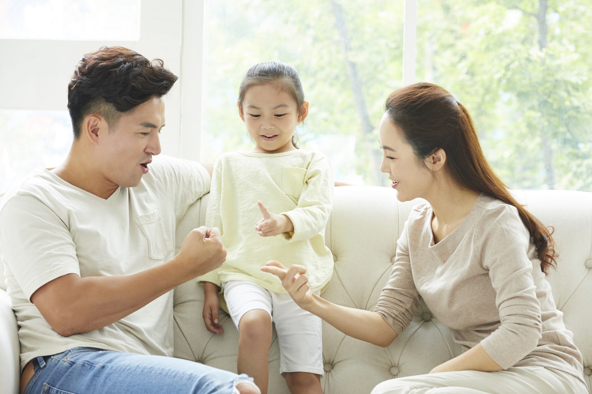 Hình ảnh gia đình 3 người hạnh phúc 10 Hình ảnh gia đình 3 người hạnh phúc 10