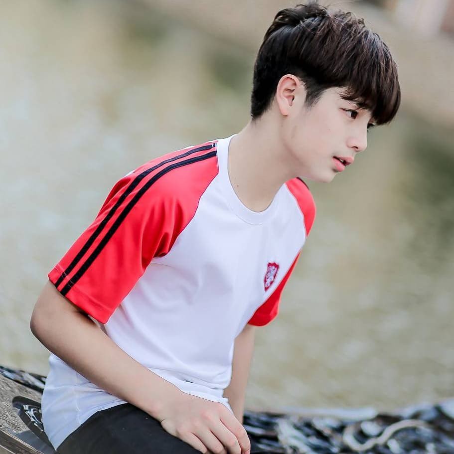anh trai da bong 10 ảnh trai đá bóng 10