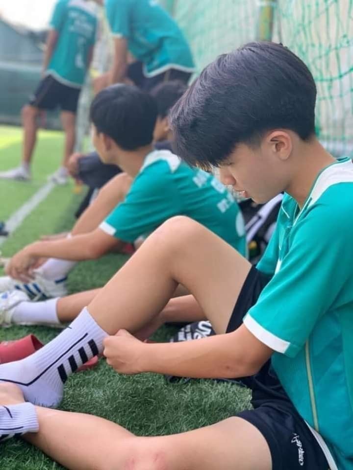 anh trai da bong 25 ảnh trai đá bóng 25