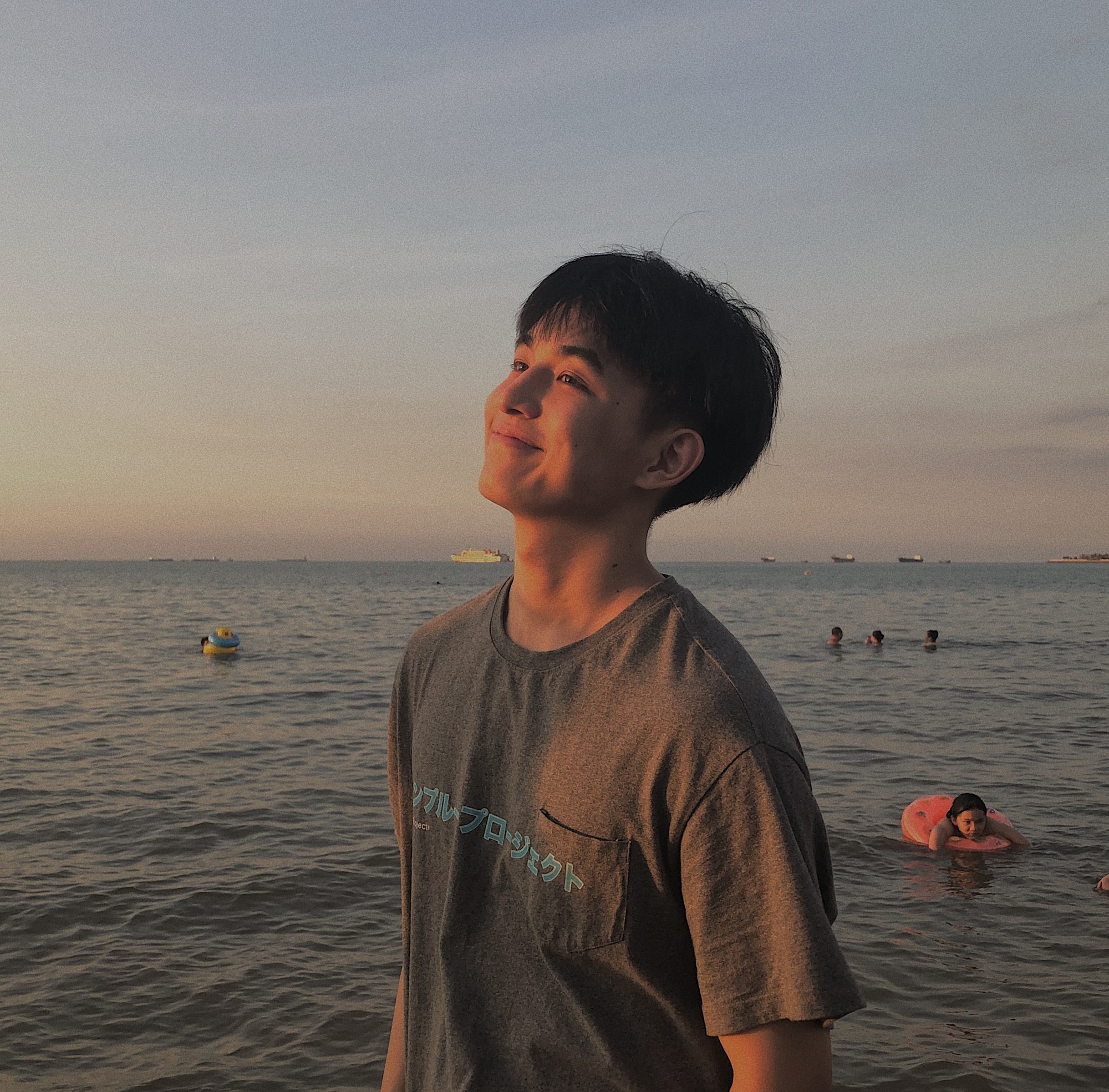 anh trai di bien 38 ảnh trai đi biển 38