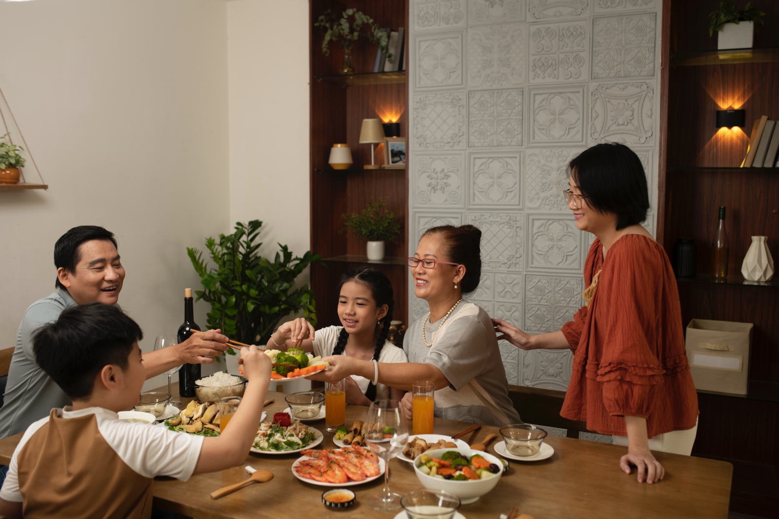 hinh anh gia dinh yeu thuong nhau 1 hình ảnh gia đình yêu thương nhau 1