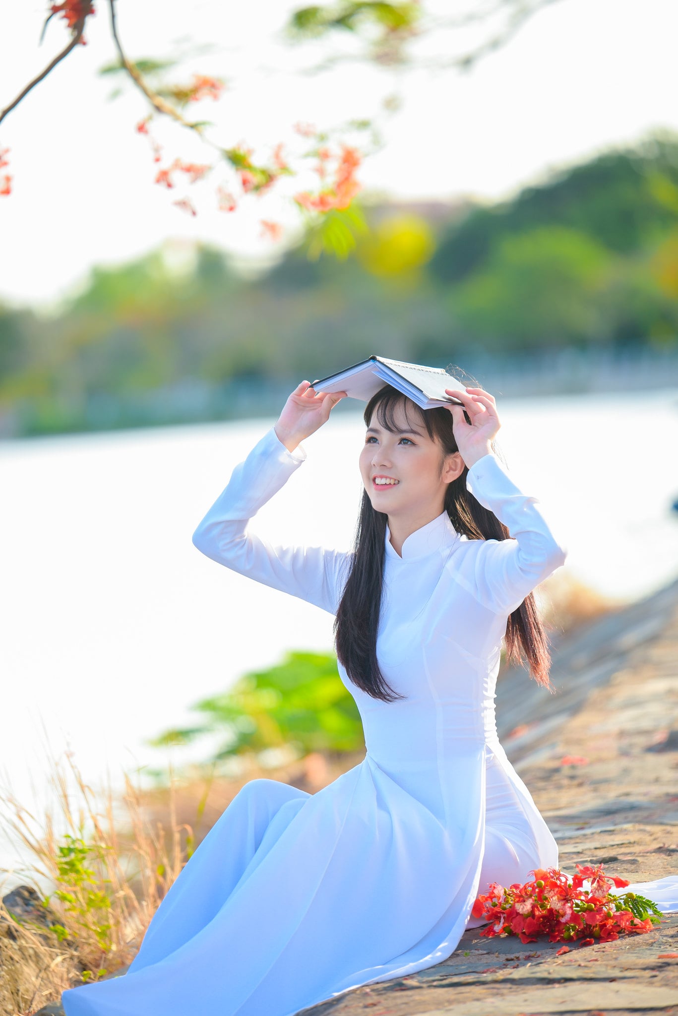 hinh co gai mac ao dai 2 Hình cô gái mặc áo dài 2