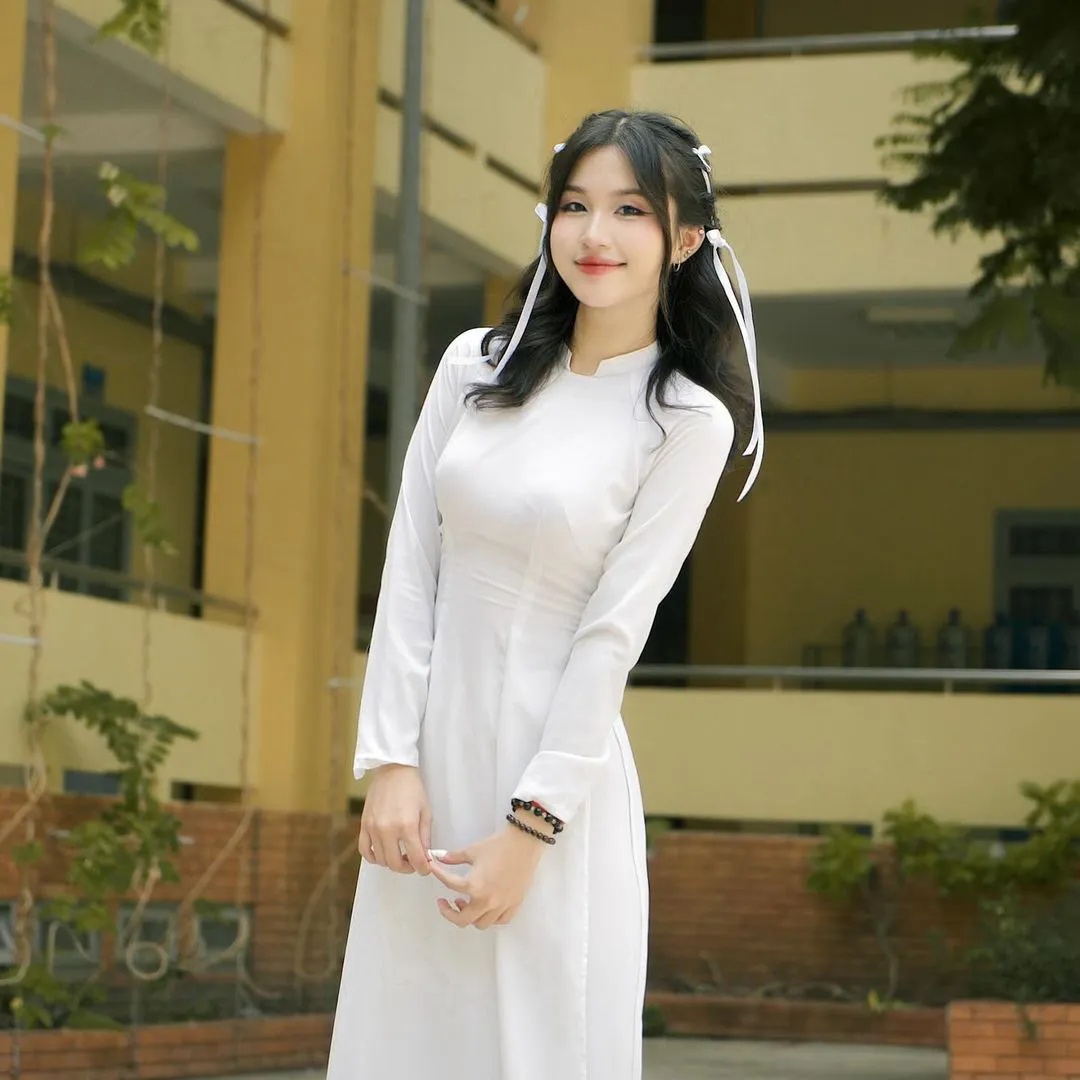 hinh co gai mac ao dai 29 Hình cô gái mặc áo dài 29
